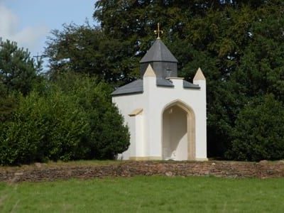 Gothic alcove